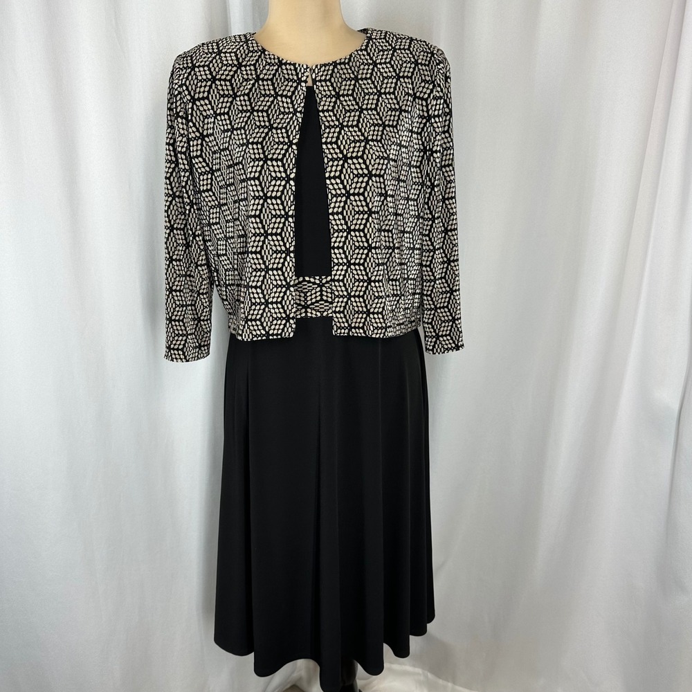 Jessica Howard 10P Black Fit & Flare Dress‎ Printed Jacket 2 Piece Set Petite